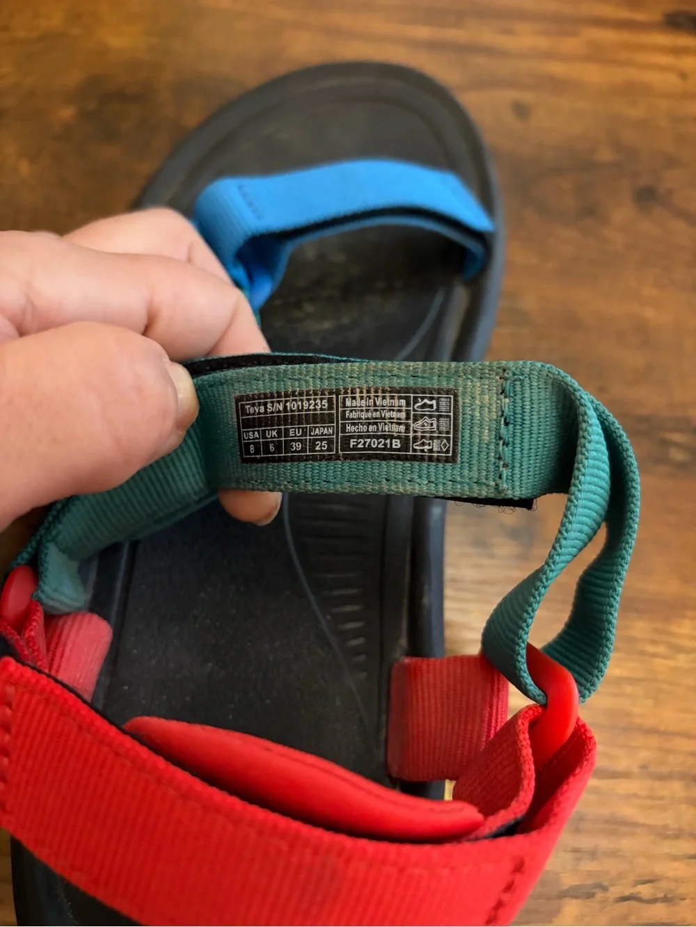 Teva Hurricane XLT2 Women's Sandals, 90S Multi, size 8